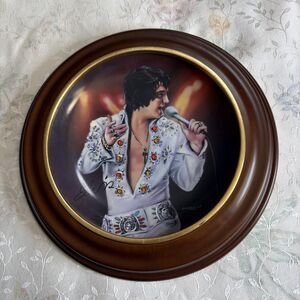 Elvis Presley " The Inspiration " collector plate With Wood Display Surround